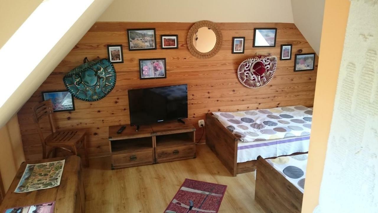 Lesna Polana Homestay *